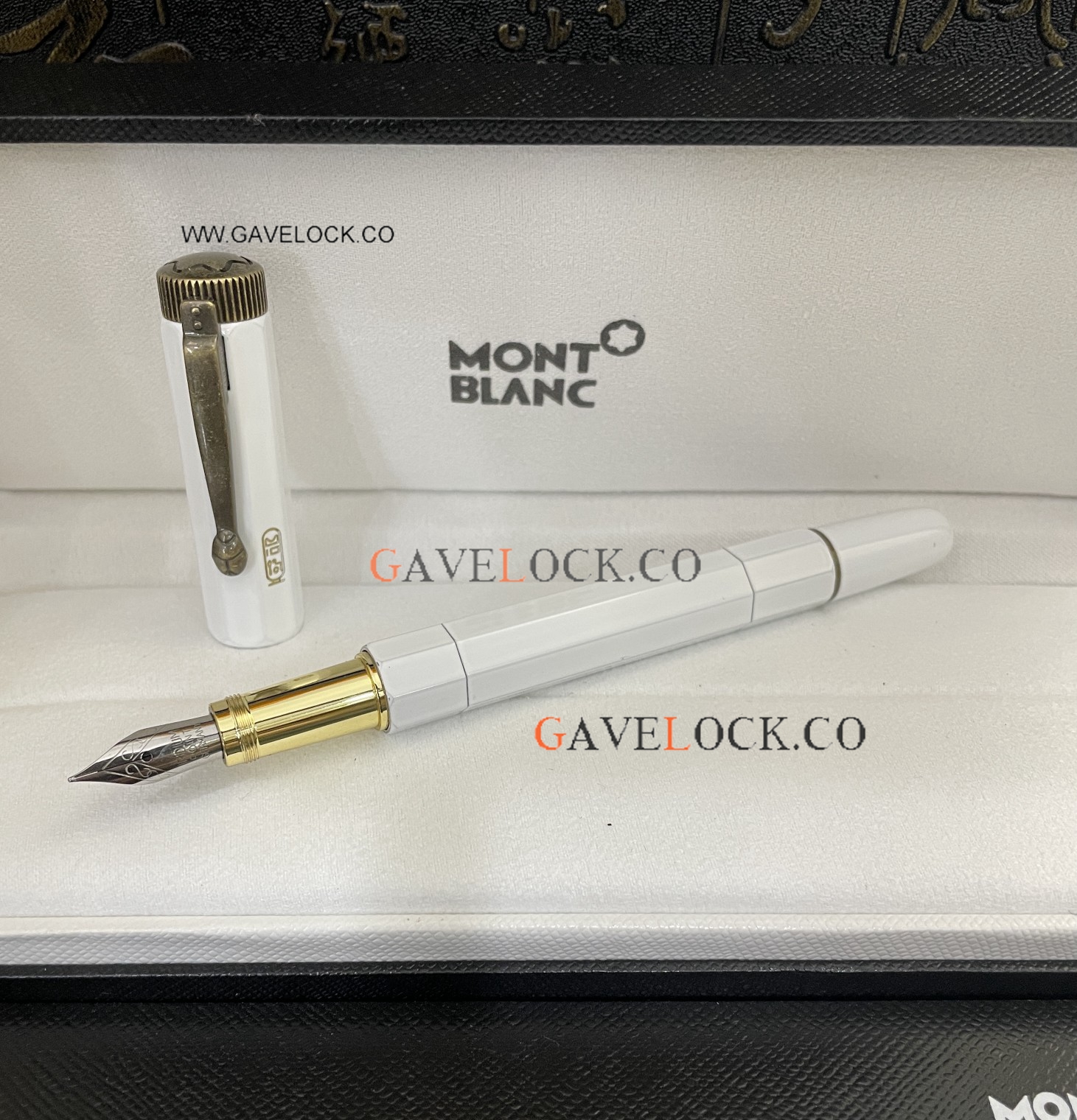 Luxury Clone Montblanc Egyptomania Fountian Vintage Pen White